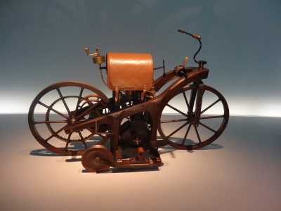 Ausflug am 16.09.2017 (Daimler-Museum/Winzerfest in Besigheim mit Fischerstechen)