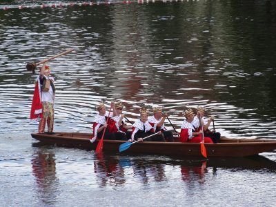 Ausflug am 16.09.2017 (Daimler-Museum/Winzerfest in Besigheim mit Fischerstechen)